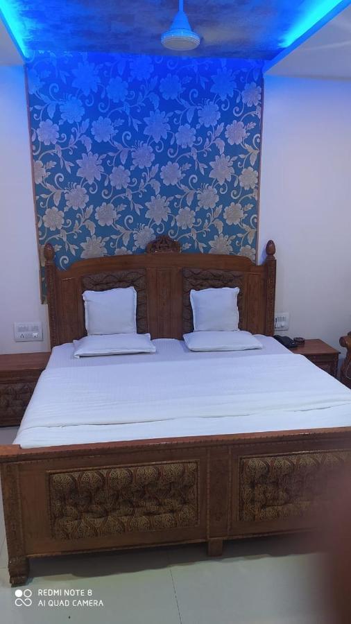 Hotel Shalimar Executive, Uran Islampur Peth  Dış mekan fotoğraf
