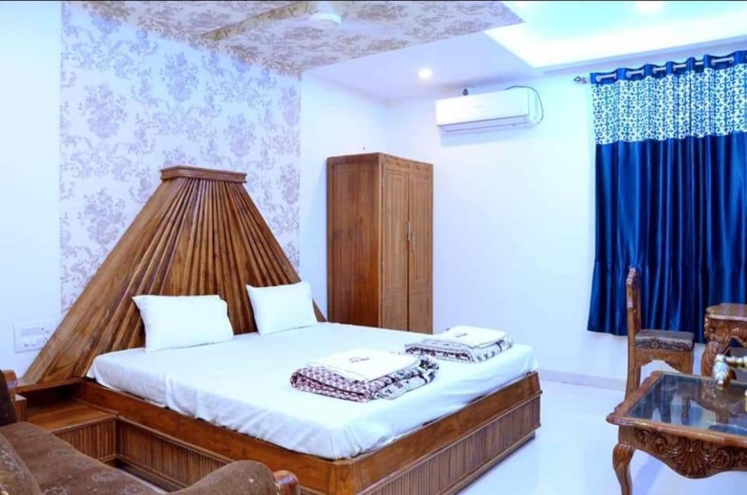 Hotel Shalimar Executive, Uran Islampur Peth  Dış mekan fotoğraf